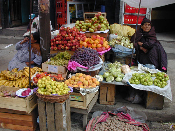 Fruite seller La Paz jan 2003